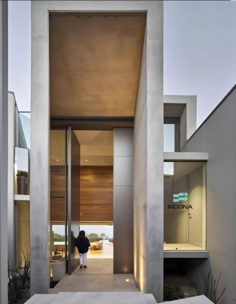 Customized high-end pivot door