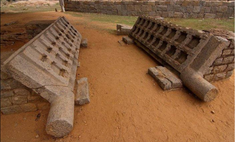 Ancient Pivot Gate