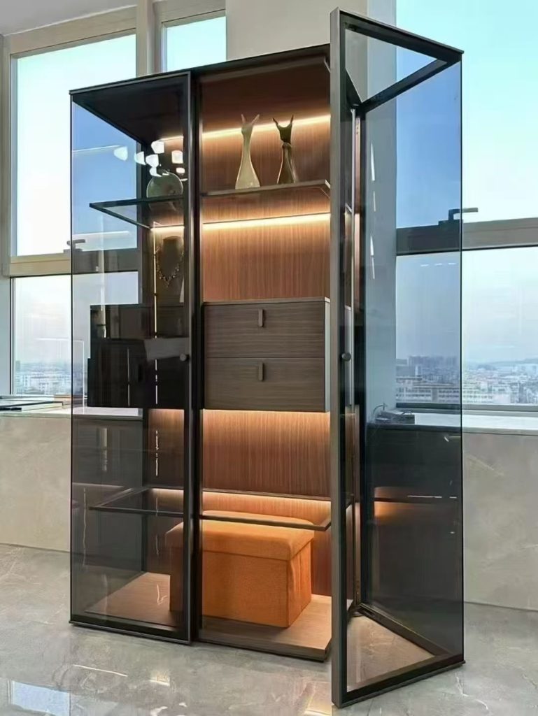 airplane cabinet3